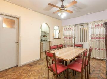 Departamento · 37m² · 2 Ambientes · Velez Sarfield 2 Amb Pb con Patio Bajas Expensas