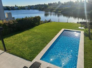 Casa · 270m² · 5 Ambientes · 5 Cocheras · Casa Al Lago en La Comarca a La Venta