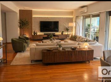 Departamento · 201m² · 5 Ambientes · 1 Cochera · Departamento 5 Ambientes en Venta con Cochera