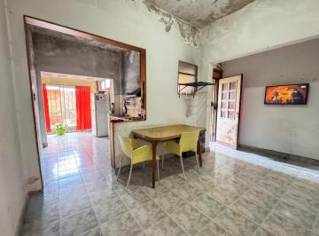 Casa · 149m² · 4 Ambientes · Venta Casa 4 Ambientes Oportunidad Unica en Mataderos