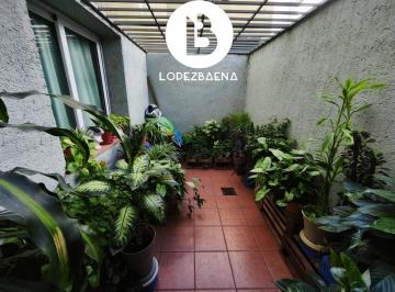 Departamento · 1 Dormitorio · Departamento en Venta - Mega Amplio con 2 Patios Propios! - Inversión Segura!