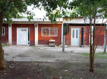 Quinta vacacional · 150m² · 6 Ambientes · Se Vende Excelente Casa Quinta - Florencio Varela