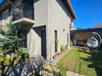 Casa · 80m² · 3 Ambientes · 1 Cochera · Venta Duplex 3 Amb C/ Parque y Quincho Ituzaingo