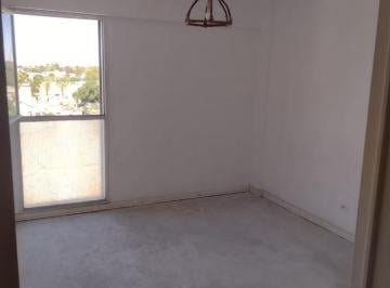 Departamento · 61m² · 4 Ambientes · Se Vende Departamento, 4 Amb, C/ Balcon en Lugano