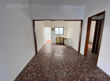 Casa · 55m² · 3 Ambientes · En Alquiler Casa Centrica de 2 Dorm. - Colonia