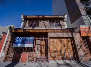 PH · 109m² · 4 Ambientes · 1 Cochera · PH de 4 Ambientes con Entrada Independiente y Cochera en Villa Pueyrredón.