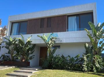 Casa · 290m² · 5 Ambientes · 2 Cocheras · Casa en Venta en Carpinchos, Nordelta, Tigre