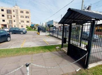 Departamento de 4 ambientes, General San Martín · Departamento 4 Ambientes en Complejo con Jardin y Estacionamiento en Comun - San Martin