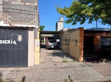 Casa de 8 ambientes, Córdoba · Venta Bº Acosta Felix Samaniego 1532 Casa Interna 2 Dor + Coch Para 3 Autos
