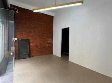 Local comercial · 72m² · San Cristóbal - San José 1000 - Local Comercial con Sotano!