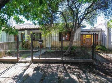 Casa · 82m² · 4 Ambientes · 1 Cochera · Casa 4 Amb Venta Ciudad Evita Parque Cochera
