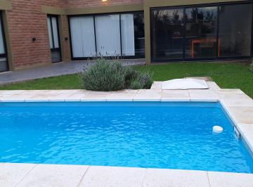 Casa de 4 ambientes, Villa Nueva · Casa Amoblada