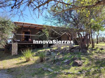 Casa · 150m² · 3 Ambientes · 1 Cochera · Casa de Adobe en Entorno Natural, Galería Amplia | Camino Al Dique | Va de Las Rosas | Traslasierra