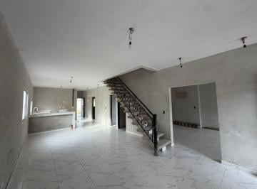 Casa · 230m² · 6 Ambientes · 2 Cocheras · Venta Casa 6 Ambientes en La Lonja Pilar