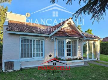 Casa · 390m² · 4 Ambientes · Venta de Casa 4 Ambientes en Country Banco Provincia