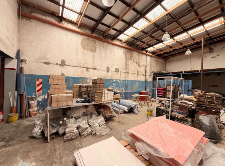 Depósito · 170m² · 4 Ambientes