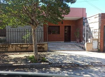 Casa · 143m² · 5 Cocheras · B°providencia. cordoba