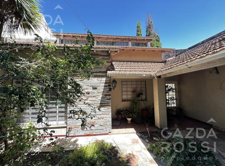 Casa · 120m² · 4 Ambientes · 1 Cochera