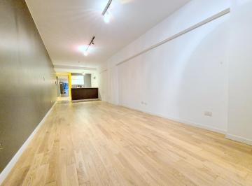 Departamento · 41m² · 1 Ambiente · 1 Cochera · Alquilo: Moderno Monoambiente C/ Cochera. Frte. Balcón A/ Profesional. Full Amenities