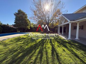 AMN-AMN-3999_2 · Casa en Venta en Septiembre - Escobar