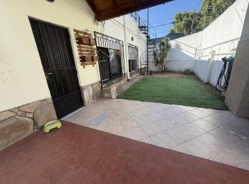 Casa · 140m² · 5 Ambientes · 1 Cochera · Casa de 3 Dorm. con Cochera y Patio