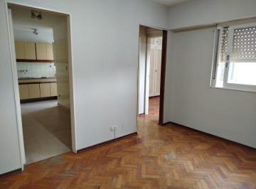 Departamento · 40m² · 2 Ambientes · Departamento de 2 Ambientes a m de Av Rivadavia y La Plaza Flores - Zona Comercial