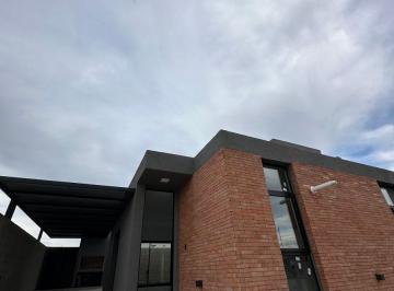Casa de 7 ambientes, Córdoba · Casa Colinas de Manantiales
