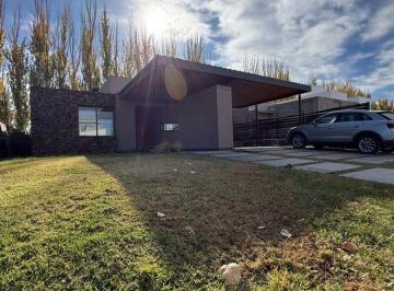 Casa de 5 ambientes, Luján de Cuyo · Vendo Casa Barrio Privado Pueblo Malbec