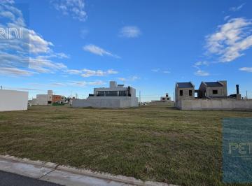 Terreno · 350m² · Terreno en Pampas de Manantiales 350 m² Apto Duplex