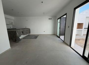 PH · 110m² · 6 Ambientes · 1 Cochera · Venta Duplex Housing Barrio Urca 2 Dorm.