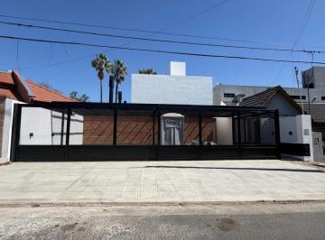 PH · 110m² · 6 Ambientes · 2 Cocheras · Venta Duplex Housing Barrio Urca 2 Dorm.