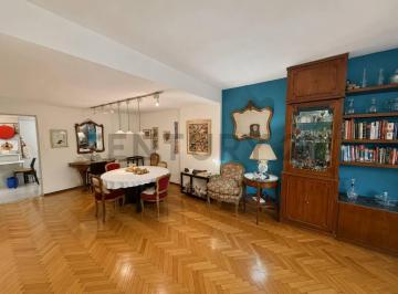 Departamento · 150m² · 5 Ambientes · Departamento 5 Ambientes con Dependencia y Baulera en Recoleta
