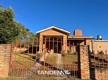 Casa · 92m² · 5 Ambientes · Casa y Local Comercial en Venta Sobre Av Principal, en Villa Santa Cruz del Lago