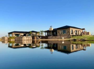 Terreno · 900m² · Lote en Venta a La Laguna en El Naudir, Aguas Privadas.