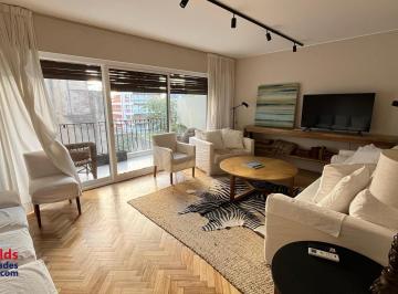 Departamento · 67m² · 3 Ambientes · ¡Alquiler C/muebles, 3 Ambientes Al Contrafrente!