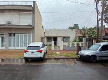 YAR-YA1-28922_2 · Casa 3 Ambientes. | Belgrano 5358