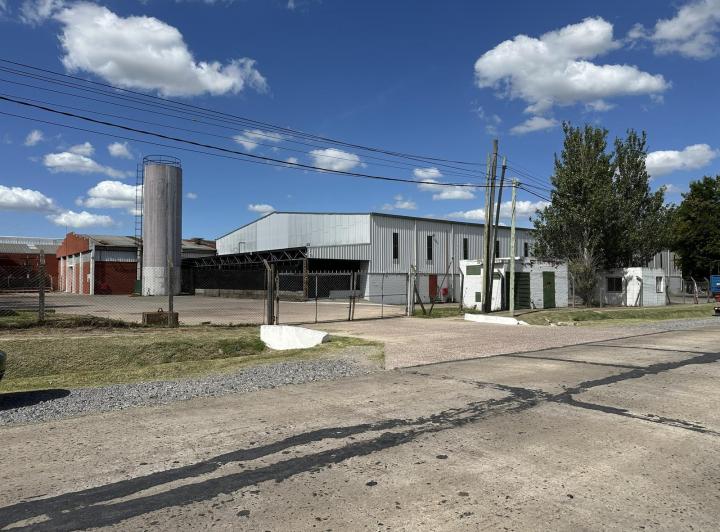 Depósito · 4412m²