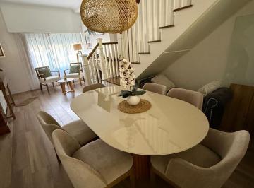Casa · 322m² · 5 Ambientes · 2 Cocheras · Casa en Chauvin