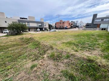 Terreno · 429m² · Venta Lote en Costas de Manantiales Apto Cuadruplex de 430 M&sup2;!