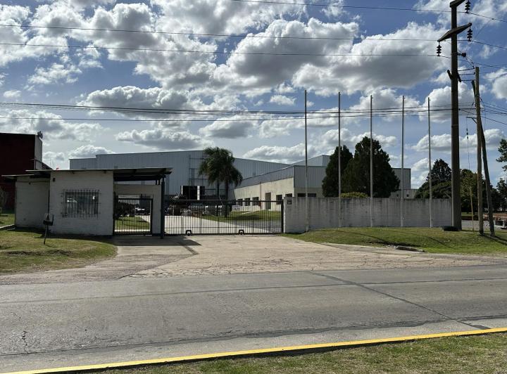 Depósito · 3700m²