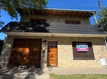 Casa de 6 ambientes, Rosario · Alquiler. Casa con 3 Dorm.