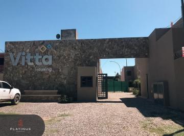 Casa · 110m² · 5 Ambientes · 2 Cocheras · Dúplex en Venta de 3 Dorm. con Cochera, Housing Vitta - Barrio Padre Claret