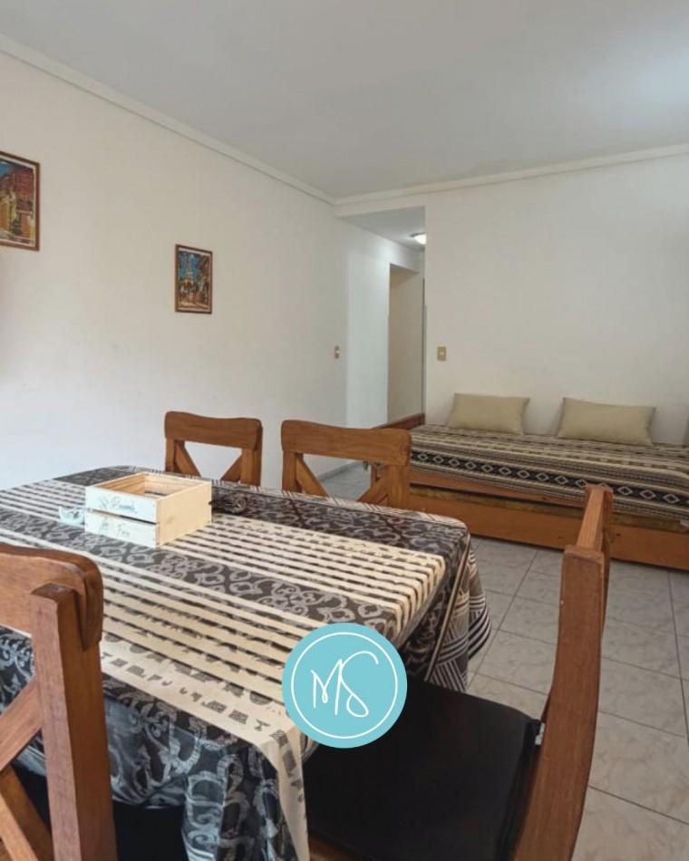 Departamento 2 ambientes al frente con balcón