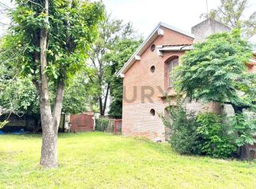 Casa · 289m² · 5 Ambientes · 3 Cocheras · Venta Casa 5 Ambientes a Reciclar Sobre Amplio Lote 864 m² - Villa Udaondo - Parque Leloir