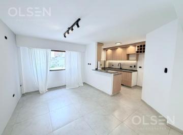 Departamento · 80m² · 3 Ambientes · Venta Piso Completo 2 Dorm. - Totalmente Renovado - Centro