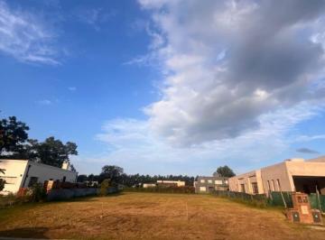 Terreno · 1006m² · Excelente Lote en Barrio Privado Monet