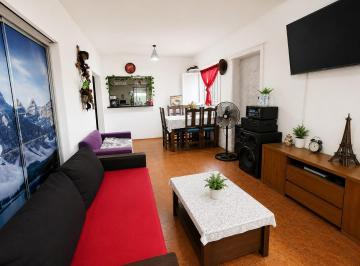 Casa · 71m² · 3 Ambientes · 2 Cocheras · Venta Casa 4 Ambientes Villa de Mayo