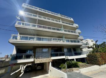 Departamento · 40m² · 2 Ambientes · Colonia - Alquiler de Apartamento de 1 Dormitorio Equipado en Solares de Araus