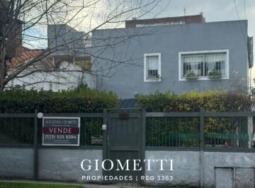 PH · 135m² · 4 Ambientes · PH en Chauvin
