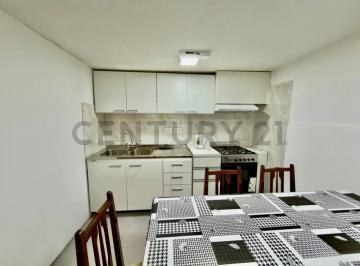 Departamento · 95m² · 5 Ambientes · Depto | 4 Ambientes | Patio | Reciclado a Nuevo | Lavadero | Centro Rosario